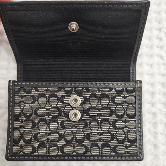 Coach Black and Cream Key & Card Holder - Picture 2 of 4